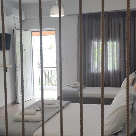 On The Rocks Bed and Breakfast Κηπαρό Εξωτερικό φωτογραφία