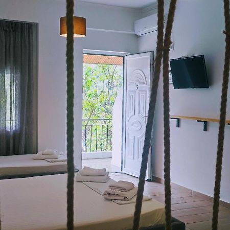 On The Rocks Bed and Breakfast Κηπαρό Εξωτερικό φωτογραφία